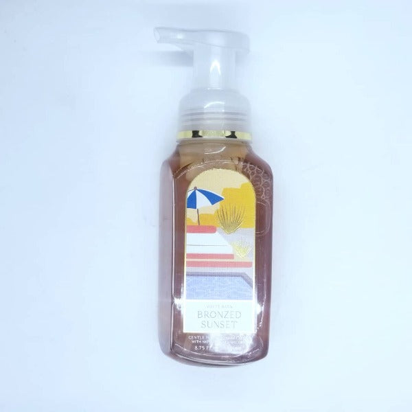 Foaming Hand Soap, with Natural Essential Oils, 259ml, Bath & Body Works